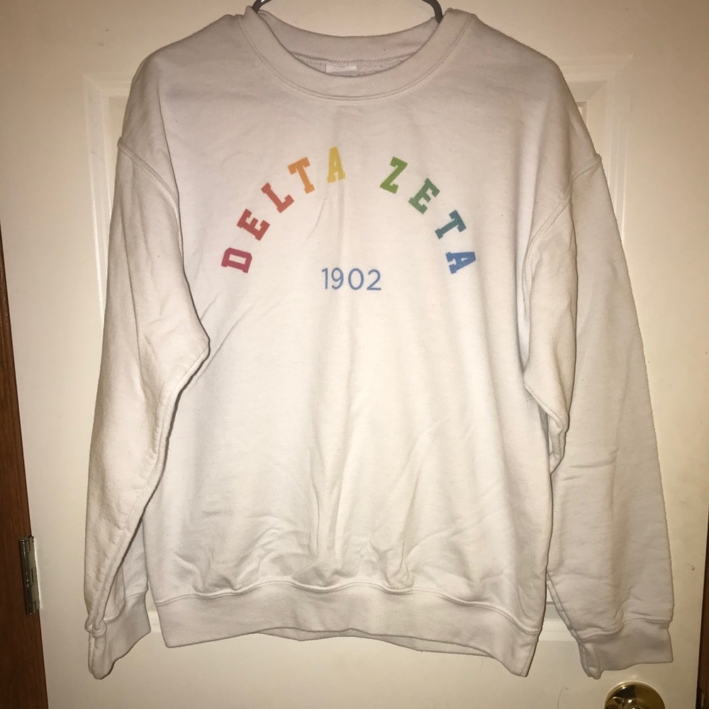 Delta Zeta crew neck